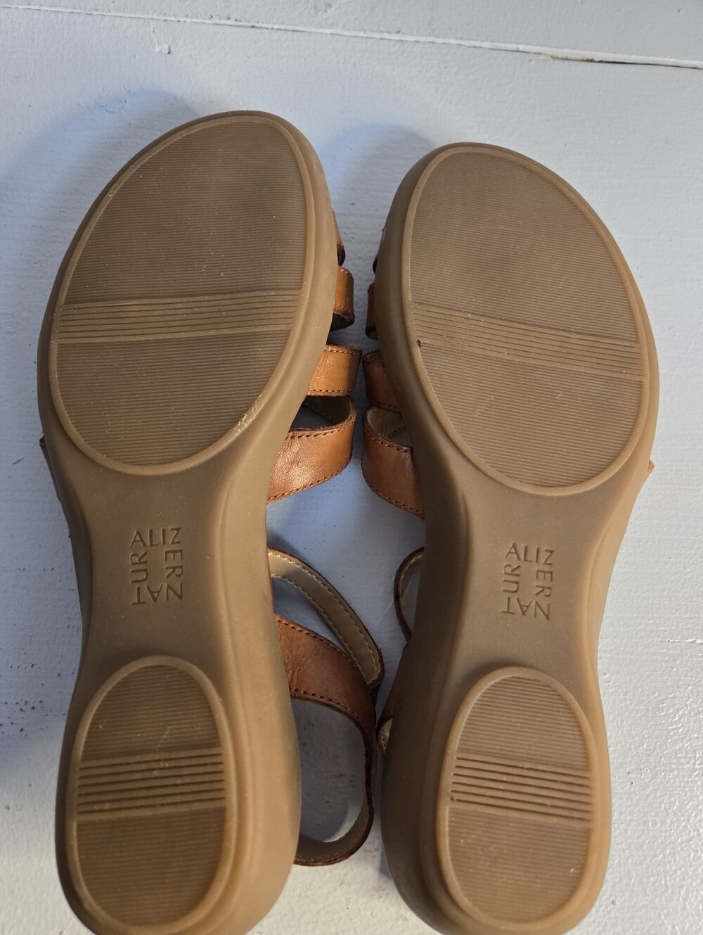 Naturalizer Sandals 8.5 W - Picture 5 of 7